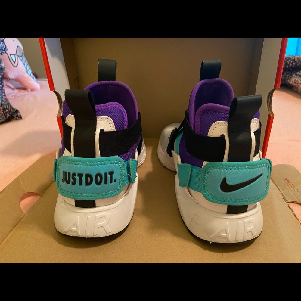 Women’s Nike Air Hurrache Run Ultra
